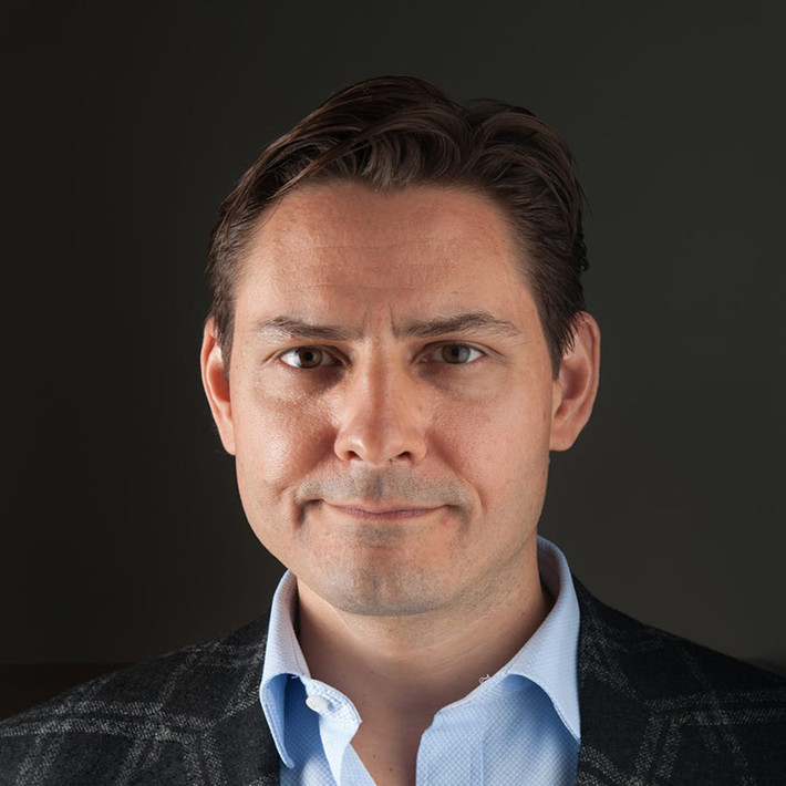 Cụ thể, ngày 10/12, Michael Kovrig, người từng là nhà ngoại giao của Canada, bị bắt ở Trung Quốc. Nhóm Khủng hoảng Quốc tế (International Crisis Group) thông tin về việc Michael Kovrig, cố vấn cấp cao của tổ chức này tại Đông Bắc Á, bị giam giữ tại Trung Quốc. Ảnh: CG.