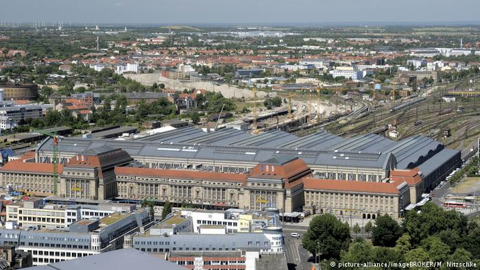Nhà ga chính Leipzig ở Đức được coi là nhà ga lớn nhất ở Châu Âu. Bên trong công trình này không chỉ là nơi dừng chân của các đoàn tàu mà còn có hơn 140 cửa hàng, nhà hàng và các dịch vụ khác nhau.