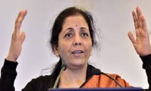 Tháng 5/2016, bà Nirmala là một trong 12 ứng viên được Đảng BJP đề cử tham gia cuộc bầu cử Rajya Sabha vào ngày 11/6/2016 và giành chiến thắng. Ảnh: MC.