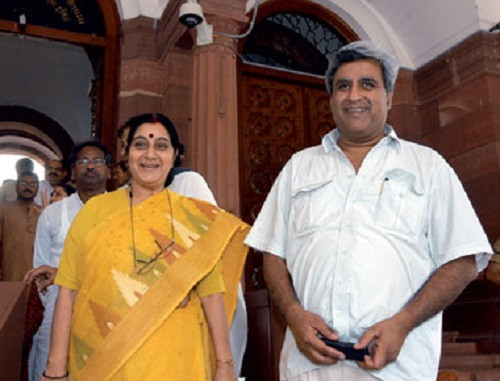 Về đời tư, bà Sushma kết hôn với ông Swaraj Kaushal vào ngày 13/7/1975. Họ có một người con gái, Bansuri, là cựu sinh viên của trường Đại học Oxford. Ảnh: IT.