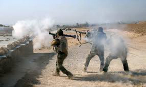 Sau vụ đột kích, nhóm IS đã quay trở lại bờ bên kia sông Euphrates để tránh đòn phản công trả đũa của Quân chính phủ Syria. Được biết, lực lượng tiếp viện Syria đã được điều động đến ngay sau khi nhóm IS rút lui. Ảnh: AMN.