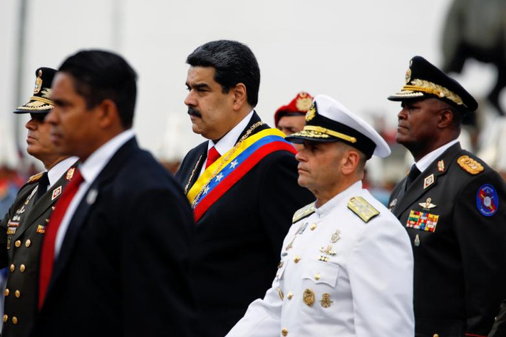 Tổng thống Maduro tham dự một buổi lễ tại căn cứ quân sự Fuerte Tiuna ở thủ đô Caracas, sau khi tuyên thệ nhậm chức nhiệm kỳ thứ hai.