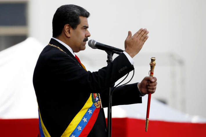 Tổng thống Venezuela Nicolas Maduro phát biểu trong buổi lễ ở căn cứ quân sự Fuerte Tiuna, sau khi tuyên thệ nhậm chức.