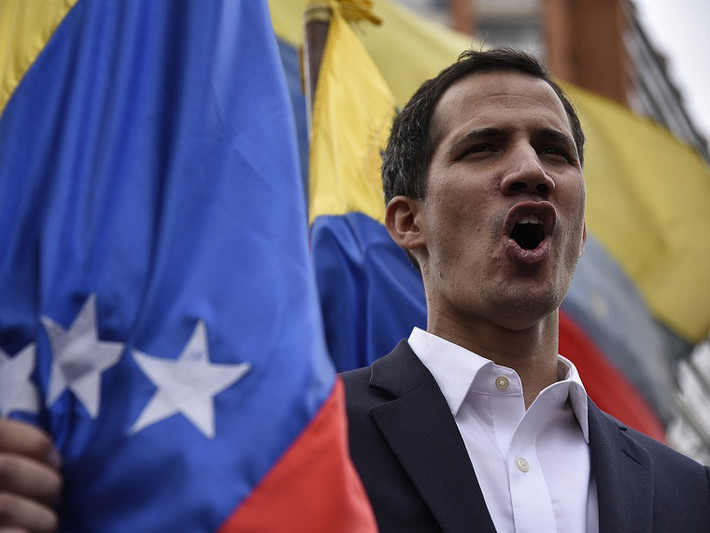 Năm 2000, ông Guaido tốt nghiệp trung học và tốt nghiệp trường Đại học Công giáo Andres Bello năm 2007 với tấm bằng kỹ sư. Ảnh: GN.