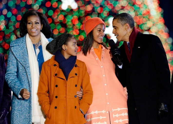 Năm 2018, gia đình cựu Tổng thống Mỹ Barack Obama đã tận hưởng một kỳ nghỉ lễ Giáng sinh và đón Năm mới vui vẻ, đầm ấm tại Hawaii. Ảnh: TM.