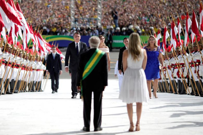 Ông Michel Temer và phu nhân Marcela Temer chờ tân Tổng thống Jair Bolsonaro tại Dinh Planalto ở thủ đô Brasilia.