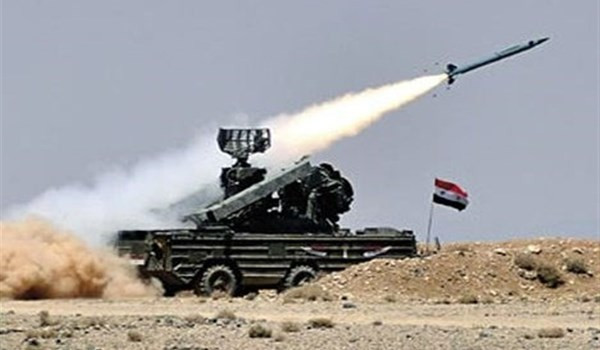 Theo hãng Fars (Iran) ngày 9/1, Quân đội Syria đã đập tan cuộc tấn công mới do nhóm khủng bố HTS tiến hành từ vùng đệm phi quân sự ở Bắc Hama và Nam Idlib, qua đó tiêu diệt và làm bị thương nhiều tay súng phiến quân. Ảnh: FNA.