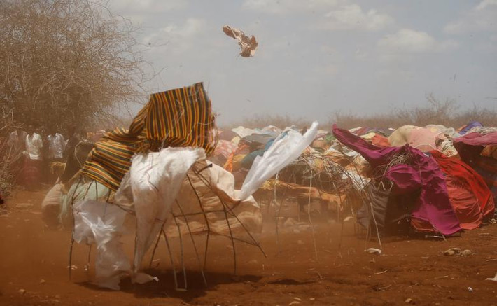 Bão cát kinh hoàng càn quét khu trại tạm bợ ở Baidoa, phía tây thủ đô Mogadishu, Somalia, ngày 26/3/2017.