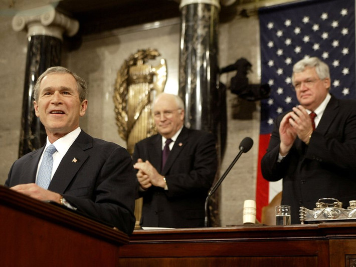 Trong bài phát biểu Thông điệp Liên bang năm 2002, Tổng thống Mỹ khi đó là George W.Bush đã sử dụng thuật ngữ “Trục ma quỷ” nhằm miêu tả các quốc gia mà ông cáo buộc là “tài trợ cho chủ nghĩa khủng bố và theo đuổi vũ khí hủy diệt hàng loạt”.