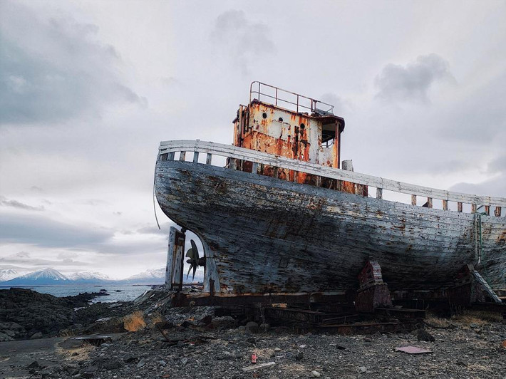 Được biết, giải thưởng iPhone Photography Awards lần đầu được công bố vào năm 2007. Năm 2018, cuộc thi này đã nhận được hàng nghìn bức ảnh dự thi chụp bằng iPhone của các nhiếp ảnh gia đến từ 140 quốc gia. Trong ảnh là một tác phẩm của tác giả Naian Feng.