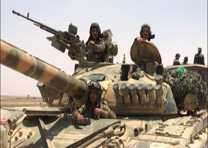 Trong diễn biến khác trên chiến trường Syria, Quân đội Syria gần đây đã triển khai một số lượng lớn bệ phóng tên lửa đến khu vực tiền tuyến gần khu phi quân sự Idlib. Ảnh: Sputnik.