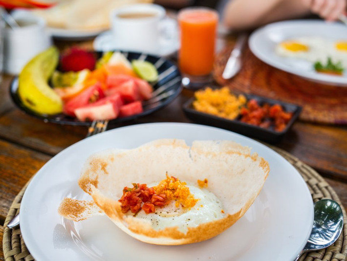 "Egg Hopper" là một loại món ăn truyền thống của Sri Lanka, được dùng chủ yếu cho bữa sáng.