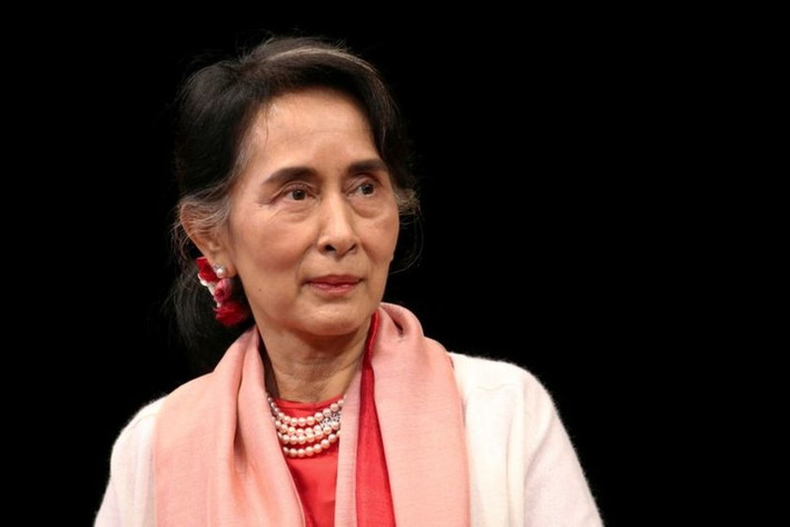 Những ngày qua, cuộc biểu tình phản đối đảo chính đã lan rộng khắp Myanmar, kêu gọi quân đội thả bà San Suu Kyi và các quan chức khác bị bắt giữ hôm 1/2.