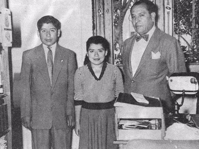 Lina và con trai, Gerardo (trái).