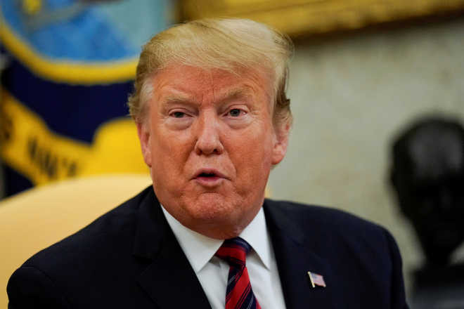 Ngoài lương hưu 219.200 USD/năm, cựu Tổng thống Trump còn nhận được nhiều đặc quyền khác như phụ cấp đi lại, được Mật vụ bảo vệ và được hỗ trợ ngân sách khoảng 100.000 USD/năm để trang trải chi phí trả lương nhân viên...Ảnh: Tribune.