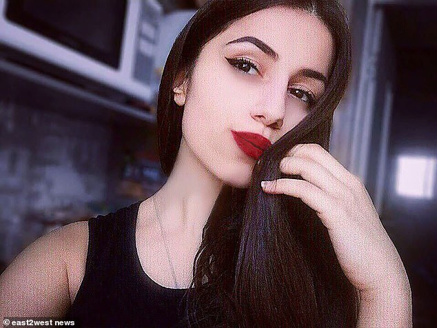 Nếu bị kết tội, Krestina và Angelina có thể phải lãnh án lên tới 20 năm tù. Ảnh: East2west news.