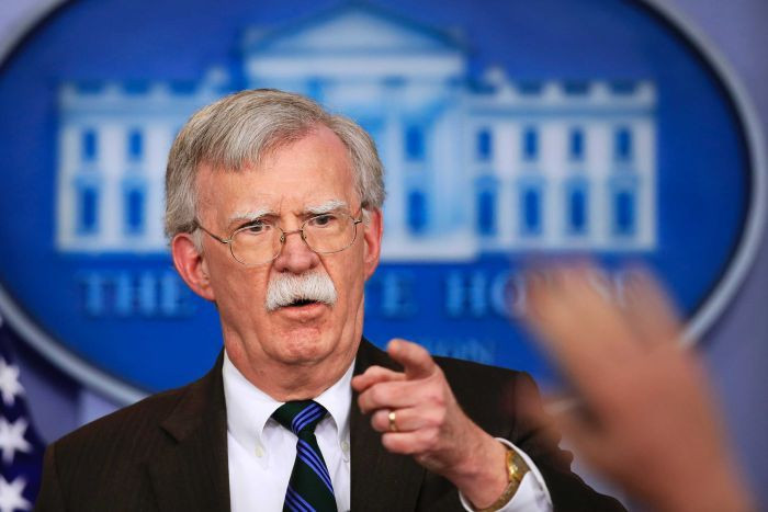 Trước đó, hồi tháng 3/2018, Tổng thống Trump đã thông báo lựa chọn ông John Bolton thay ông H.R. McMaster làm Cố vấn An ninh Quốc gia. "Tôi vui mừng thông báo rằng kể từ ngày 9/4/2018, Đại sứ John Bolton sẽtrở thành tân Cố vấn An ninh Quốc gia", ông Trump viết trên Twitter. Ảnh: ABC.