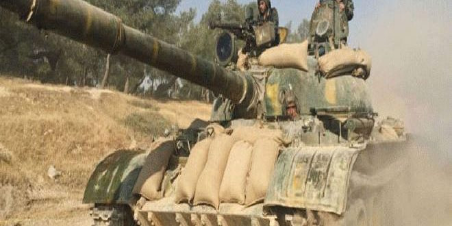 Được biết, quân chính phủ Syria mở cuộc oanh kích này nhằm đáp trả cuộc tấn công trước đó của nhóm khủng bố HTS nhằm vào căn cứ của lực lượng chính phủ Damascus ở các khu vực xung quanh thị trấn Mahradeh, Bắc Hama. Ảnh: SANA.