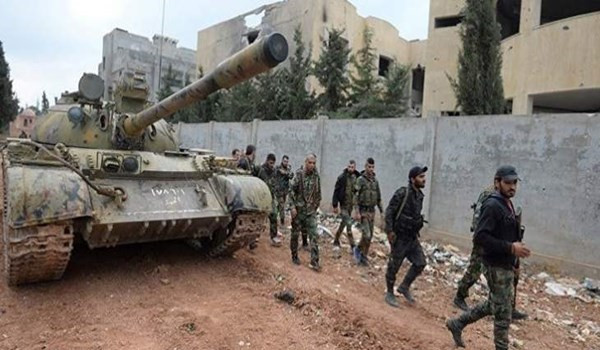 “Tại Nam Idlib, các đơn vị pháo binh và tên lửa Syria đã tấn công căn cứ của phiến quân HTS ở thị trấn al-Habit, gây tổn thất nặng nề cho bọn chúng”, nguồn tin cho hay. Ảnh: FNA.