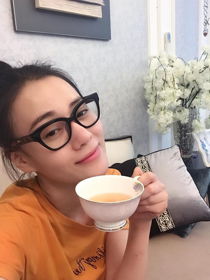 Sống một mình nên 'Quỳnh búp bê' rất biết tận hưởng cuộc sống.