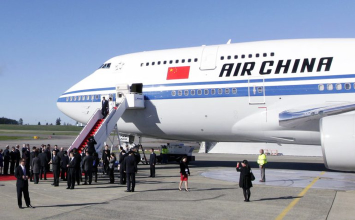 Trong cuộc gặp thượng đỉnh Mỹ-Triều lần thứ nhất hồi tháng 6/2018, ông Kim Jong-un đã thuê một chiếc máy bay Boeing 747 của Trung Quốc để bay tới Singapore, vì lý do an toàn. Được biết, nhiều quan chức cấp cao của Trung Quốc đã sử dụng máy bay này. Ảnh: NIF.