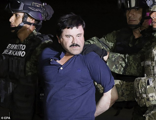 Ngày 12/2 vừa qua, trùm ma túy El Chapo đã bị Tòa án Mỹ kết tội buôn lậu hàng tấn ma túy sang Mỹ và có nhiều tội danh phải lĩnh án tù chung thân. (Nguồn ảnh: Daily Mail)