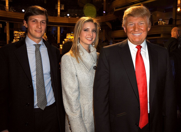 Ivanka, con gái của Tổng thống Trump, cùng chồng là Jared Kushner được cho là sẽ có mặt trong đoàn quan chức tháp tùng nhà lãnh đạo Mỹ sang Việt Nam dự hội nghị Thượng đỉnh Mỹ-Triều lần 2 vào ngày 27-28/2 tới. Ảnh: Fortune.
