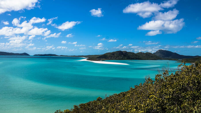 Bãi biển Whitehaven ở đảo Whitsunday, Queensland, Australia.