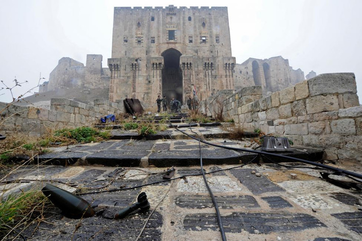 Vết tích chiến tranh trong Thành cổ Aleppo.