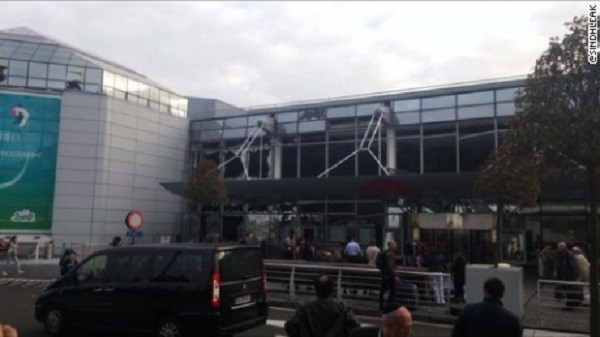 Hai vụ nổ tại sân bay ở thủ đô Brussels, Bỉ, vào ngày 22/3 đã khiến ít nhất 35 người thiệt mạng và hàng trăm người bị thương.