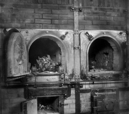 Lò thiêu người trong trại tập trung Buchenwald, Đức, hồi tháng 4/1945. (Nguồn ảnh: ATI).