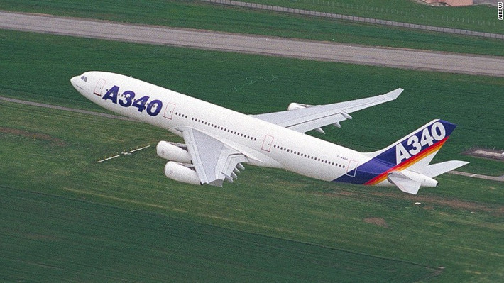Airbus A340 là một loại máy bay dân dụng thương mại chở khách 4 động cơ, có 260 đến 350 chỗ ngồi. Chuyến bay đầu tiên của Airbus A340 được thực hiện vào năm 1991.