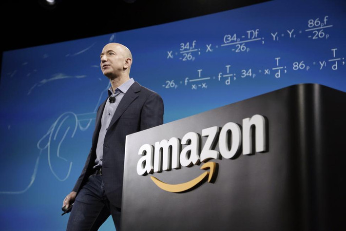 Giám đốc điều hành của công ty Amazon, Jeff Bezos.