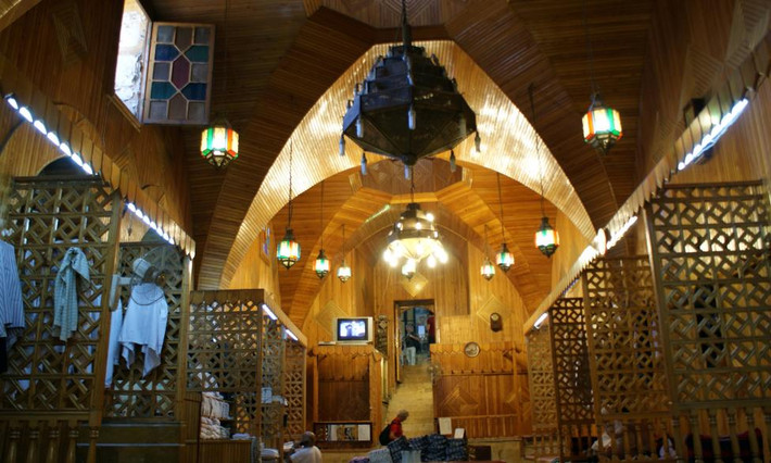 Bên trong nhà tắm hơi công cộng Hamam El Nahasin lớn nhất và lâu đời nhất ở thành phố cổ Aleppo, Syria. Ảnh chụp ngày 6/10/2010.