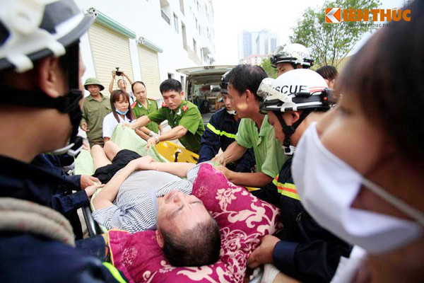 Nhiều người bị ngạt khỏi do cháy.