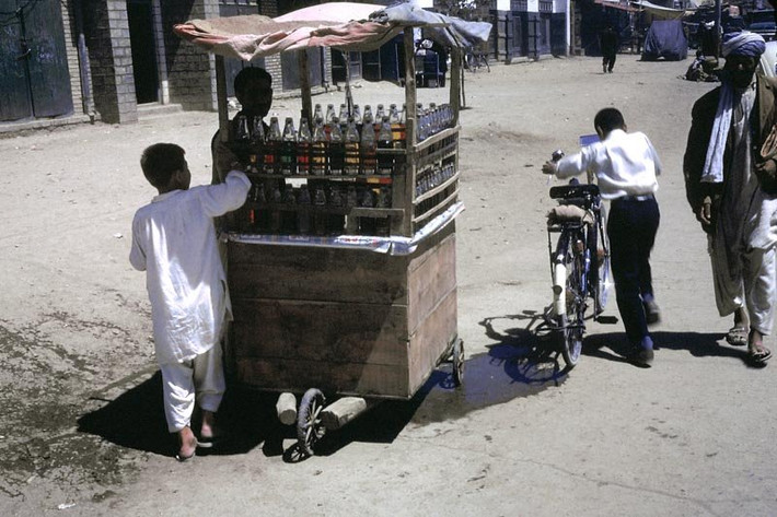 Một sạp hàng truyền thống ở Afghanistan.