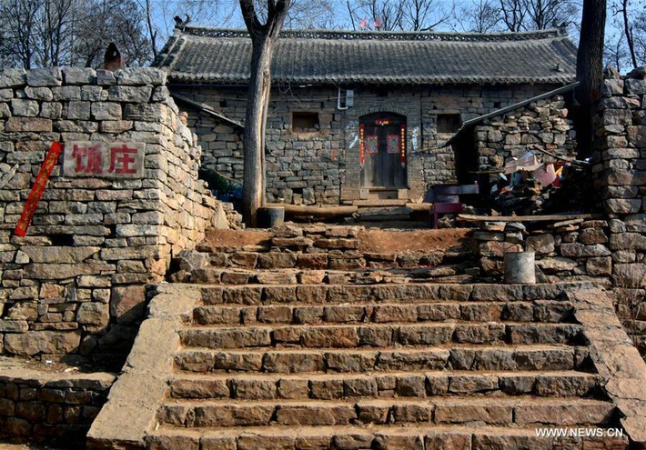 Những ngôi nhà đá tạo nét cổ kính ở làng Shichang.