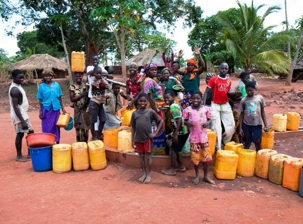 Mozambique cũng là một quốc gia Châu Phi có tuổi thọ trung bình thấp, chỉ 48,57 tuổi.
