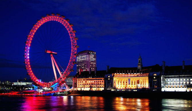 Thủ đô London (Anh) có nhiều bảo tàng cũng như các khu chợ ẩm thực đường phố,...