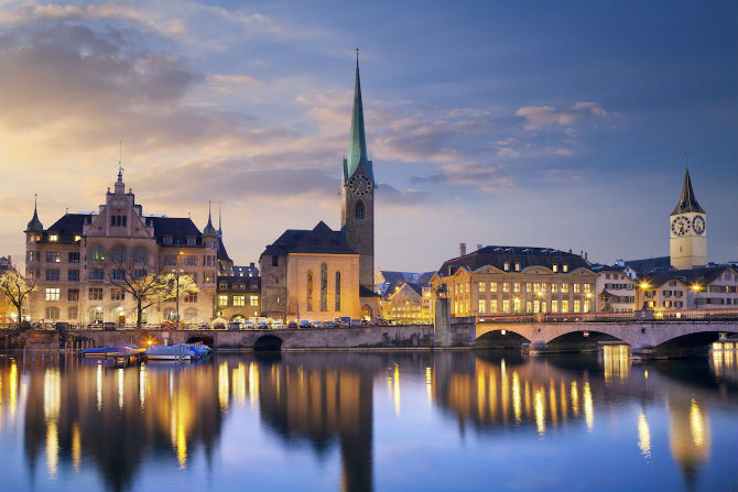 Vẻ đẹp cổ kính cùng cảnh núi non, hồ nước tuyệt đẹp ở Zurich, Thụy Sĩ, chắc chắn đem lại cảm giác thoải mái cho du khách.