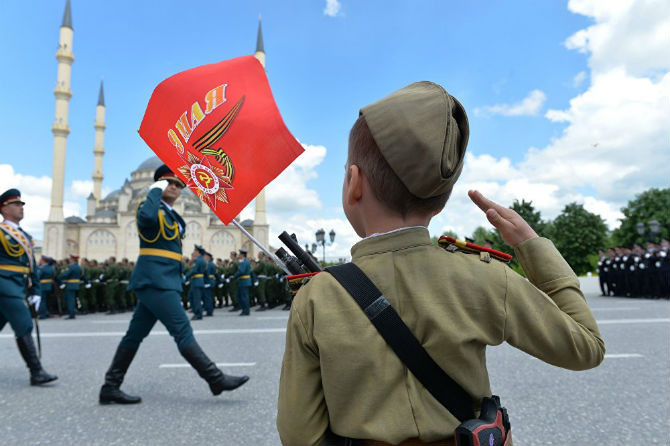 Diễu binh ở Grozny.