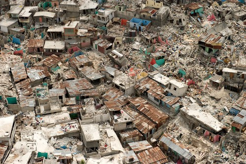 Trận động đất ở Haiti xảy ra vào ngày 12/1/2010. Trận động đất mạnh 7 độ Richter đã gây thiệt hại lớn về người và của. Số thương vong mà Chính phủ Haiti ước tính lên tới hơn 200 nghìn người.