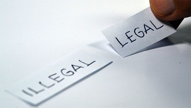 Theo thống kê, 80% số vụ xả súng hàng loạt do những người mua súng hợp pháp thực hiện. Ảnh: L25.