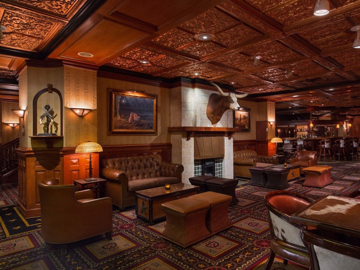 Jesse Driskill là người mở khách sạn Driskill ở Austin, bang Texas, vào năm 1886. Tuy nhiên, Driskill qua đời chỉ 4 năm sau khi mở khách sạn này và “hồn ma” của ông được cho là xuất hiện trong khách sạn. Ảnh: Insider.