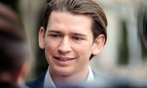 Tân Thủ tướng Áo Sebastian Kurz gây ấn tượng đặc biệt không chỉ với vẻ ngoài điển trai mà còn bởi sự nghiệp chính trị đáng nể mà nhiều người mơ ước. Ảnh: Zimbio.