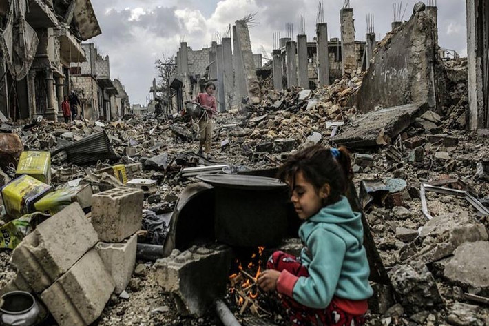 Hiện nay, người dân ở Ghouta rất khó được tiếp cận với nhu yếu phẩm như thuốc men và thực phẩm,... Ảnh: Al Bawaba.