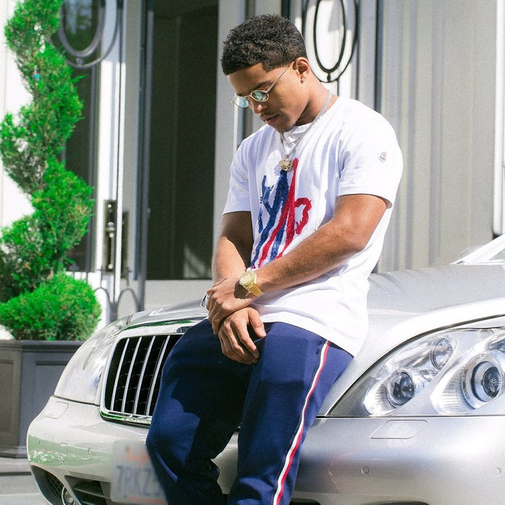 Trên trang Instagram, Justin Combs (23 tuổi), con trai của rapper Diddy, “khoe” những chiếc xe đắt tiền và đồ trang sức trị giá triệu đô. Dường như Justin còn sở hữu riêng một chiếc máy bay tư nhân. Ảnh: The Richest.