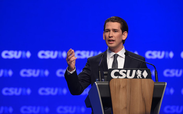 Tháng 11/2016, ông Sebastian Kurz được mời đến dự đại hội đảng Liên minh Xã hội Cơ đốc giáo (CSU) của Đức.