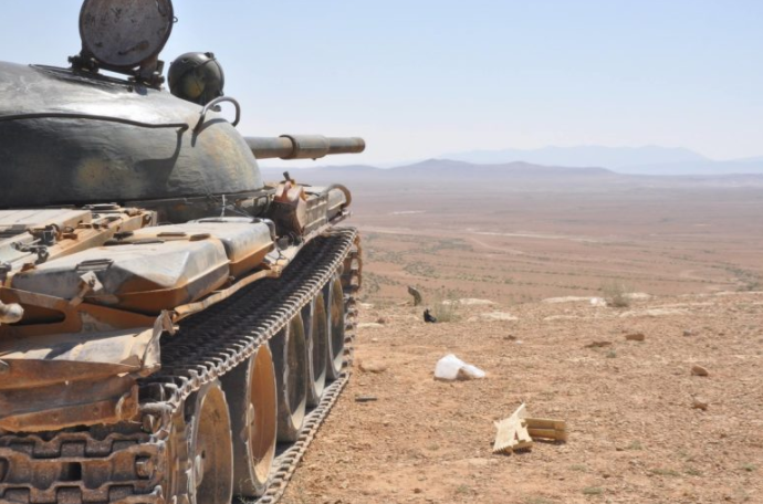“Sau cuộc giao tranh ác liệt kéo dài nhiều giờ đồng hồ, binh sĩ Syria đã giành lại quyền kiểm soát hai quận này và sân vận động gần quận Old Airport”, nguồn tin cho hay. Ảnh: AMN.