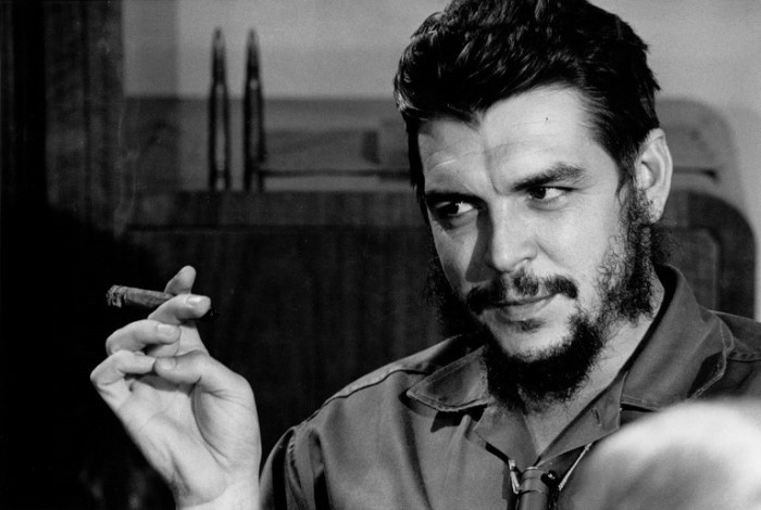 Năm 1999, tạp chí Time vinh danh Che Guevara là 1 trong 100 nhân vật có ảnh hưởng nhất trong thế kỷ 20.